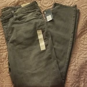 NWT grey skinny jeans size 16